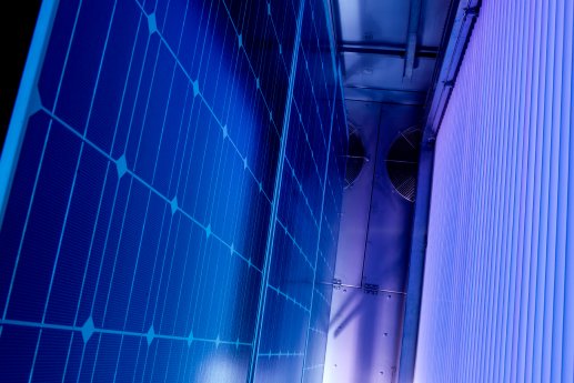 Klimakammer UV Solarlabor TÜV Rheinland.jpg