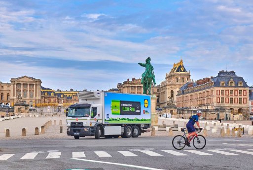 Renault-Trucks-E-Kühlfahrzeug-Versailles.jpg