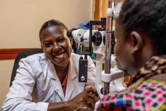 RS312260_UGA-24-Dr Teddy-015_hpr.jpg