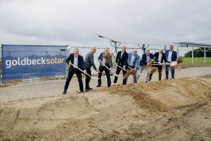 GOLDBECK SOLAR_Spatenstich Schönefeld.jpg