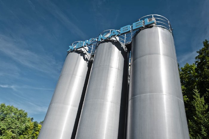 xbk_20100920_102 Silos2.JPG