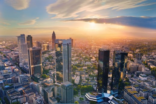 Skyline-Frankfurt-Depositphotos_77000513_GI.jpg