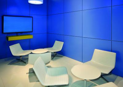 ISIDesign Trennwand Raumgestaltung mit blauen Dekorplatten