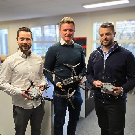 consulteer-innovation-team-uav-drones-3.JPG