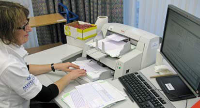 Das BPO-Team von ALPHA COM verarbeitet die.bmp