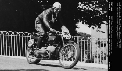Jock West at the Tourist Trophy (Senior TT) 1939 (03/2009)