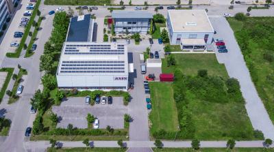 Am Hauptsitz in Landshut befinden sich die Gebäude Operations, der Ingenieurs-Campus, das Technikum und die Fertigung. Quelle: ASIS GmbH