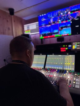 Georg_Burdicek_tonzauber_Recording_Truck.JPG