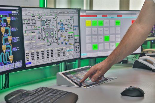 7-touch-bedienung-prozesssteuerung-software-leitstand.jpg