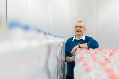 „KHS bietet zunehmend modular aufgebaute Lösungen an, die entsprechende Umbauten an den Maschinen ermöglichen und erleichtern“, Karl-Heinz Klumpe, Product Manager Packaging bei KHS.