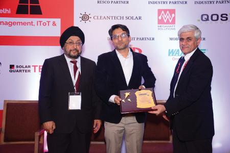 Solar-Log_Award_best_PV_asset_management_web.jpg
