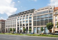 Außenansicht des Upper East an der Kreuzung Unter den Linden und Friedrichstraße mit COLLECTION Business Center in Berlin-Mitte.