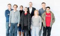 Ehrung der Jubilare bei Hymer-Leichtmetallbau: Werner Müller, Hartmut Thomaschewski, Dorena Fügenschuh, Claudia Wagner-Schiller, Geschäftsführer Gerald Schock, Alexandra Bader, Joachim Kreuzer, Carmine Boccuto (von links nach rechts)