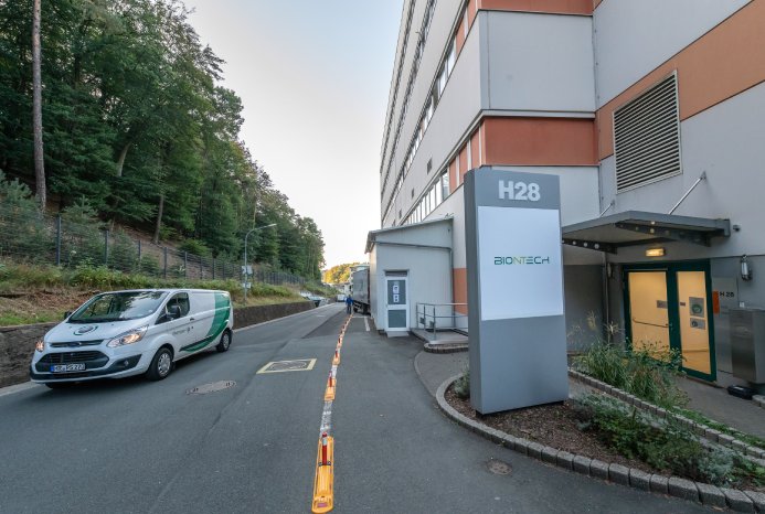 Pharmaserv-Biontech-in-Marburg_04.jpg