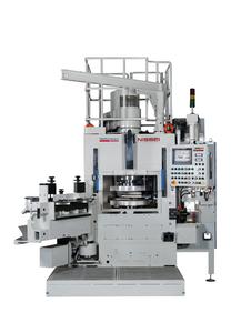 In comparison to other double disc grinders, the Thielenhaus-Nissei solution provides superior accessibility to the grinding space and dressing unit, facilitating tool changes and significantly reducing downtimes.