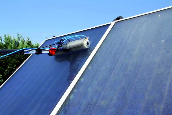 Reinigung PV-Module_(c)SiG Solar Service.jpg