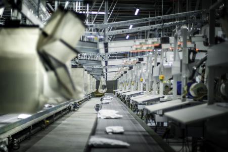 Bei dem französischen Mode- und Versandhaus La Redoute setzt Dematic ihre internationale Kundentag-Reihe fort. (Foto: Dematic)