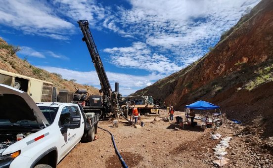 Aztec-Minerals-Drilling-in-the-pit.jpg