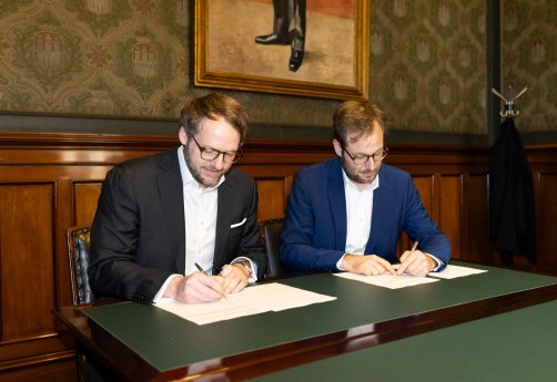 Rathaus_Unterzeichnung_Tjarks_Zimmermann-13_72dpi.jpg