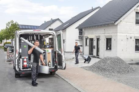 Die robuste und langlebige bott vario Fahrzeugeinrichtung ist ideal für die Baubranche