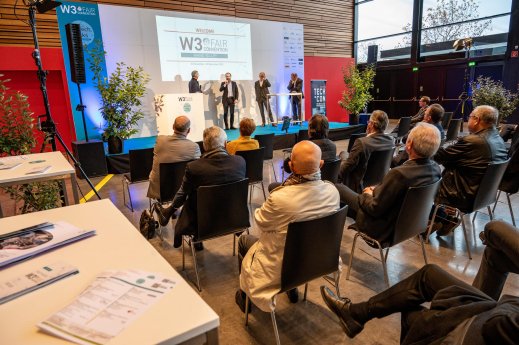 Vortraege_en-tech.talks_-scaled.jpg