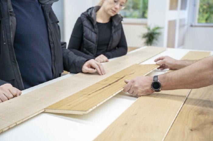 Stellenausschreibung Fachberater Verkauf  Bereich Holz und Innenausbau (mwd).png