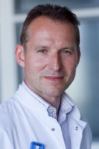 Prof. Dr. med. Jürgen Frank Schäfer, Leiter der Kinderradiologie am Universitätsklinikum
Tübingen, Vorsitzender der AG Pädiatrische Radiologie in der Deutschen
Röntgengesellschaft