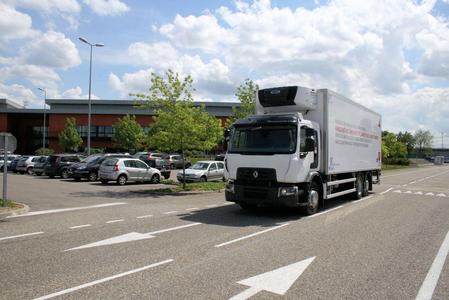 Renault Trucks erweitert mit dem 11-Liter-Motor DTI 11 Euro 6 für den D Wide seine Motorenpalette für die Verteilerbaureihe / Foto: © Renault Trucks