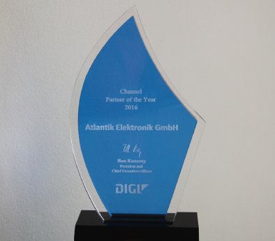 Digi Award_Embedded Partner of the Year 2016_web.jpg