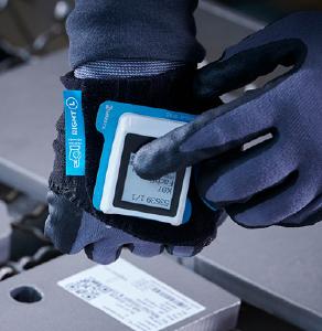 Reichwald pickt mit Handrückenscanner NIMMSTA HS 50.