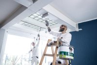 Bei maximal leichter Verarbeitung sind mögliche Rollenansätze und Ausbesserungsstellen selbst bei Streiflicht kaum sichtbar.