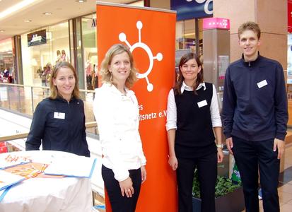 Umfrageteilnehmer Carmen Ehrt (Desine), Katharina Frenzke, Anja Trippner und Mark Schmidt (ehem. WAK Studenten in Kiel) - von links nach recht