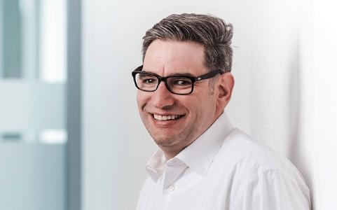 Bernd Hüffer, Director Modern Workplace bei Net at Work, betont die Notwendigkeit zu dediziertem Change Management bei der Einführung von Office 365