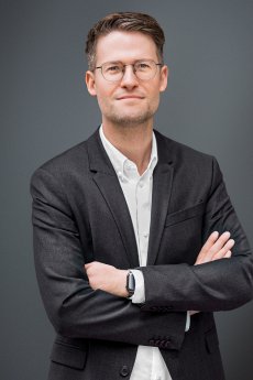 dr-andreas-kaestner-vid-gf-print.jpg