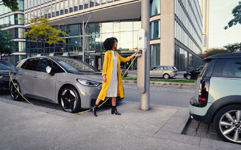 ubitricity bringt standardkonformen Laternenladepunkt auf den deutschen Markt