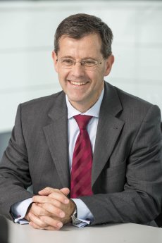 Dr. Christoph Hoppe CEO Thales Deutschland.jpg