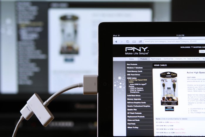 PNY_HDMI_White_Apple_Situationwithadapter_LD.jpg