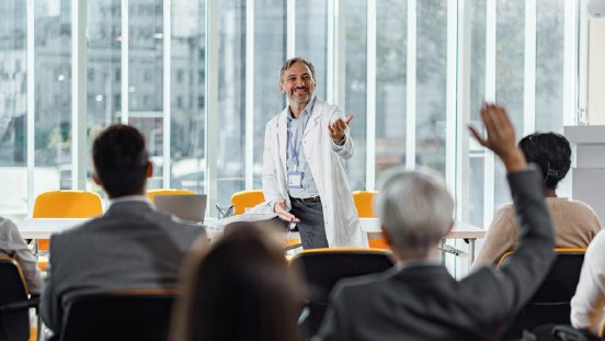 iStock-1365555907-endoclub-144dpi-weboptimiert-ddf3cfd5 (1).png