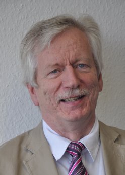 Kurt Hakansson, CEO, Leybold Optics, 2011.jpg