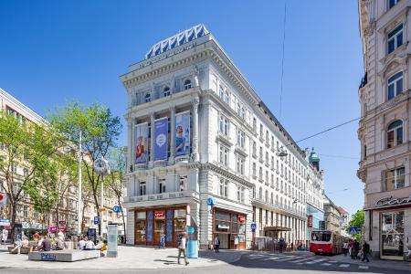 Außen: imperialer Auftritt. Innen: trendiges Boutique-Hotel, Foto: Synthesa