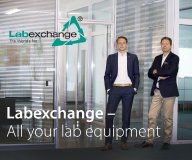 Labexchange – Die Laborgerätebörse GmbH. Eine Erfolgsgeschichte seit 35 Jahren. Im Bild v.l.n.r. Die Geschäftsführer Maximilian Kuster und Dr. Wolfgang Kuster. Bildquelle: Labexchange