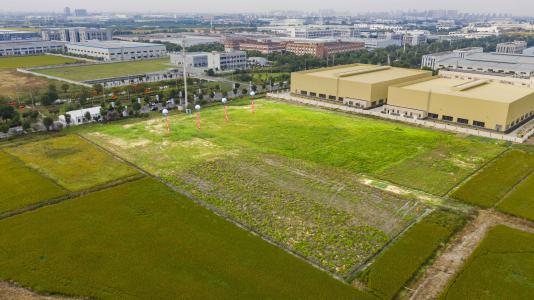 KHS plant die Errichtung eines neuen Werks und Servicecenters in Kunshan, China. Der neue circa 10.000 Quadratmeter große Komplex wird KHS dabei helfen, seine Geschäftstätigkeit in Asien als Ganzes auszubauen.