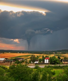 Unwetter Datenverlust beheben DATA REVERSE.jpg