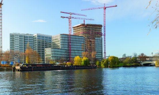 02_PERI_Buerohochhaus Upbeat Berlin.jpg