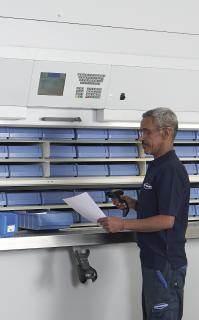 Fehlerfreies Kommissionieren der Aufträge durch Barcode-Scanner.