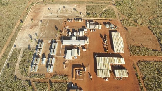 Pilbara MInerals - Camp auf dem Pilgangoora-Projekt.jpg