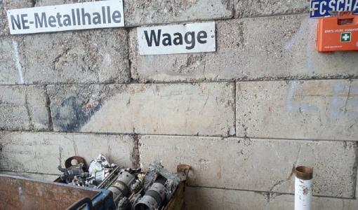 Schrotthändler Euskirchen holt ihren Schrott kostenlos ab und bietet Top Preise.