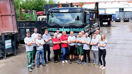 dino-containerdienst-team-864.jpg