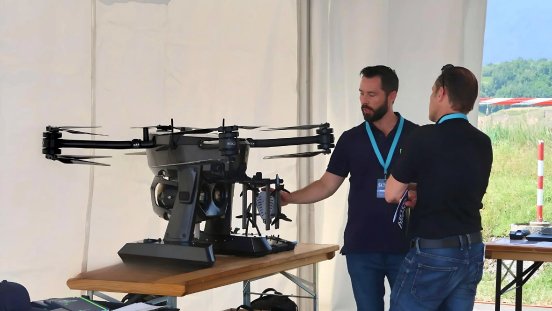 consulteer-xer-mini-drone-p21-visual-1.webp