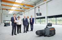 Die Leitung von Busch Vacuum Solutions liegt bis heute vollständig in den Händen der Familie Busch. Von links: Kaya, Ayhan, Dr.-Ing. Karl, Ayla und Sami Busch. Die Leitung von Busch Vacuum Solutions liegt bis heute vollständig in den Händen der Familie Busch. Von links: Kaya, Ayhan, Dr.-Ing. Karl, Ayla und Sami Busch.